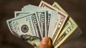 سعر الدولار مقابل الجنيه يتماسك في تعاملات السبت 29 نوفمبر 2025